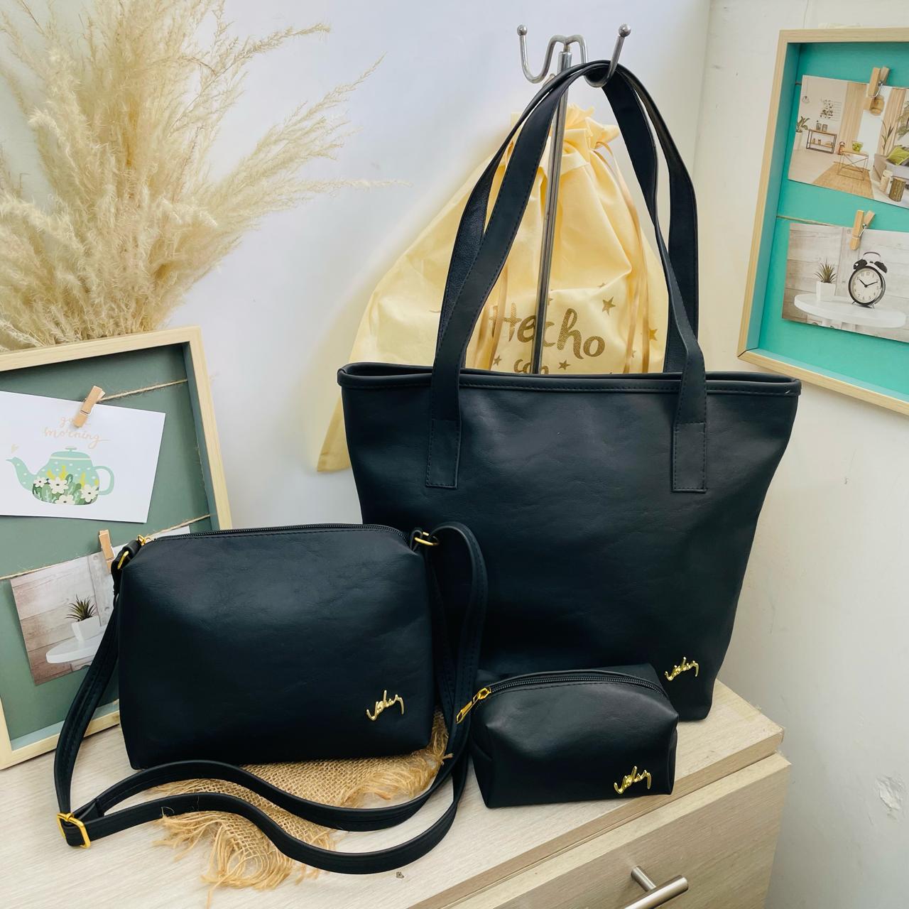 "Diseño clásico, actitud moderna "SET DE BOLSOS PREMIUM"
