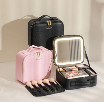 cosmetiquera Profesional GlamLight™ con Iluminación LED y Divisiones Ajustables